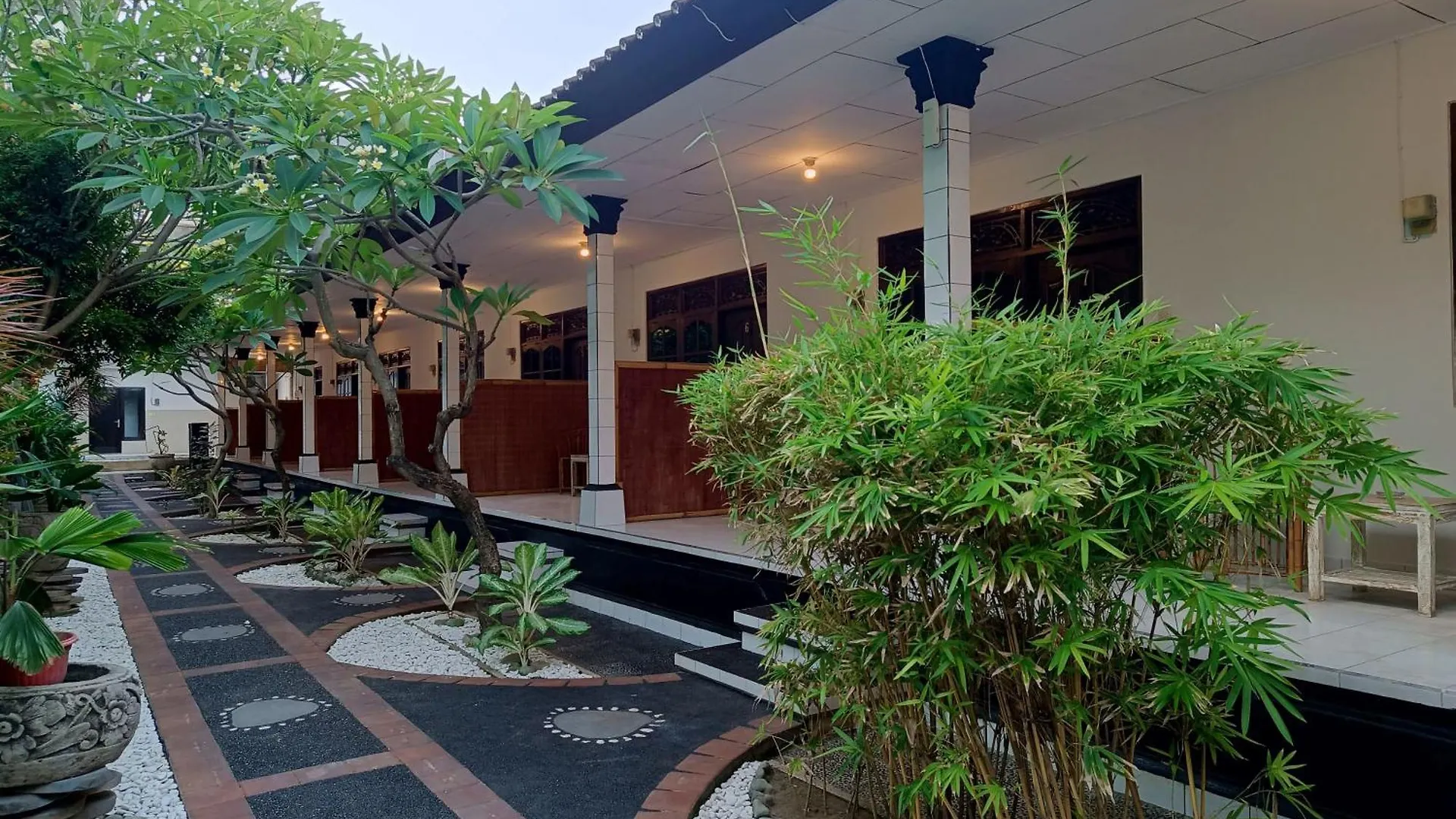 Nasya Residence Legian  Legian (Bali)