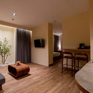 The Rivavi *** Legian (Bali)